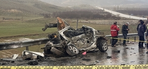 Malatya'da otomobil ile TIR çarpıştı: 3 ölü, 1 yaralı