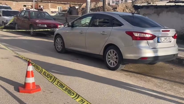 Bursa'da silahlı saldırı: Yaralı halde kaçıp polise sığındı