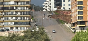 Balıkesir'de sağanak toprak kaymasına neden oldu