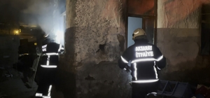 Metruk evde çıkan yangın paniğe neden oldu