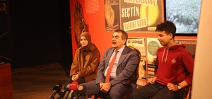 Milli Eğitim Bakanı Tekin'den Aydın'da 'Demokrasi ve Însan' dersi