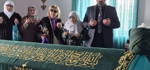 Bilecik'te huzurevi sakinlerinden türbe ziyareti