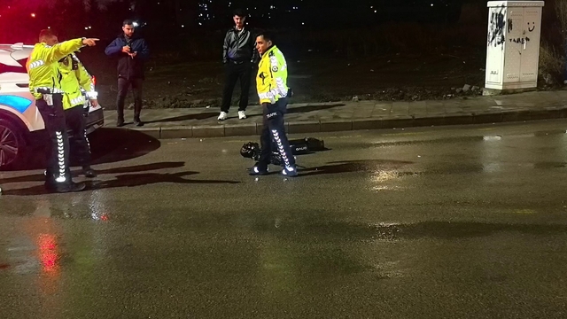 Erzurum'da scooter sürücüsüne araç çarptı: 1 yaralı