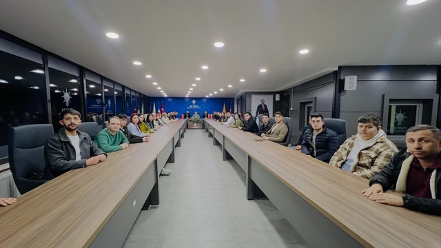 AK Parti Bilecik'te gençlik toplantısı