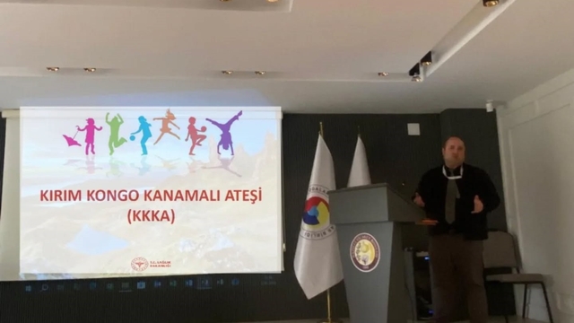 Nazilli'de muhtarlar sigara ve kene kaynaklı hastalıklara karşı uyarı