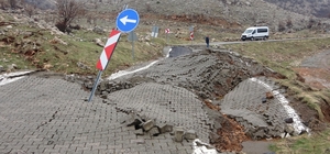 Nemrut Dağı yolunda heyelan meydana geldi