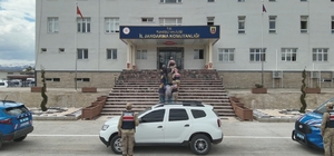 Kendilerini polis ve savcı olarak tanıtıp 2 milyon lira dolandıran şüpheliler yakalandı