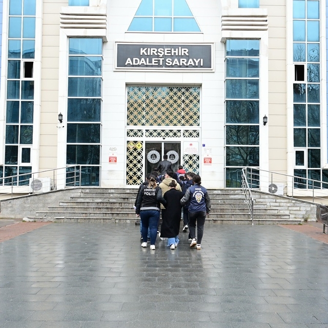 Kırşehir merkezli yasa dışı bahis operasyonunda 8 tutuklama