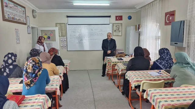 Tepebaşı Müftülüğü'nden Kur'an kurslarına ziyaret