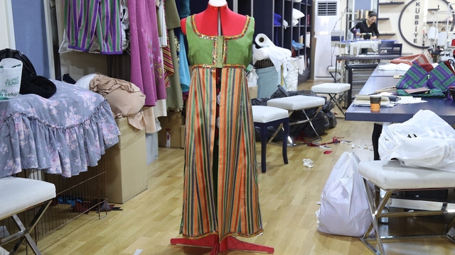 Gaziantep'in saray kumaşı geleceğe taşınıyor