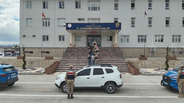 Tunceli'de kendilerini polis ve savcı olarak tanıtıp dolandırıcılık yapan 3 zanlı tutuklandı