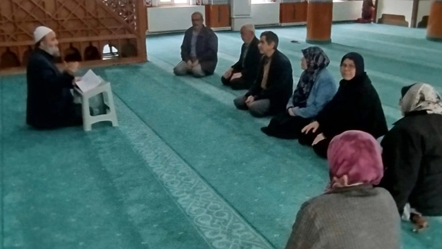 Buharkent'te hacı adayları seminer verildi