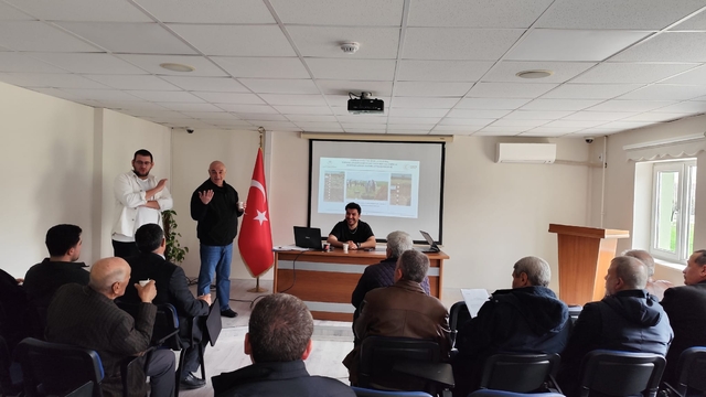 Kale'de muhtarlara toprak sınıflandırma analizleri anlatıldı