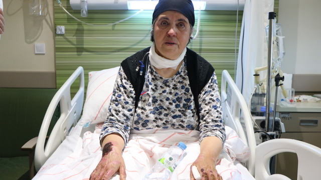 Kızı 'Melek'i yangında kaybedip evsiz kalan anne, hayata tutunmaya çalışıyor