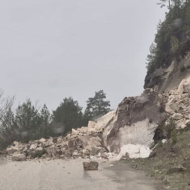 Acıpayam - Dalaman yolu ulaşıma kapandı