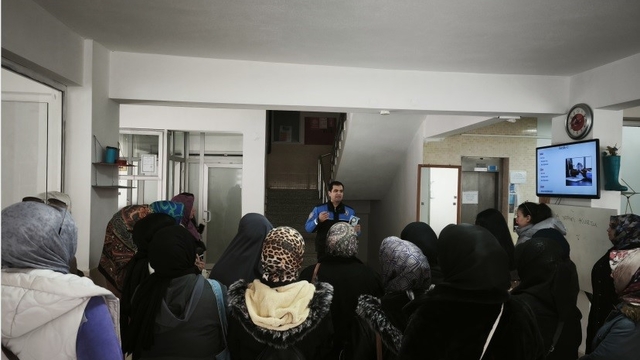 Niğde'de polisten vatandaşa dolandırıcılık uyarısı