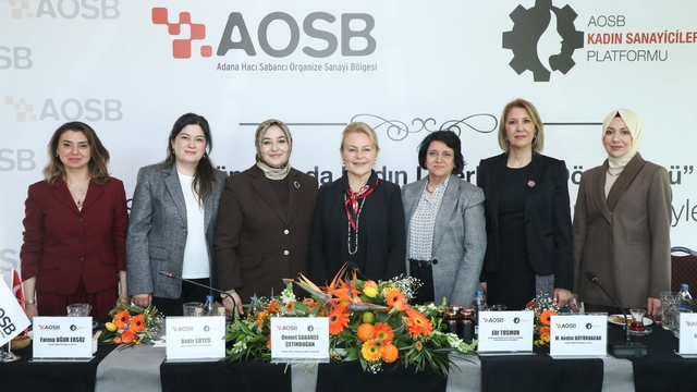 AOSB'de iş dünyasinda kadin liderliğinin dönüşümü konuşuldu
AOSB'de Kadın Sanayiciler Platformu,  Demet Sabancı Çetindoğan'ı konuk etti