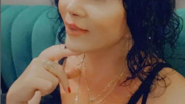 Cinayet davasında otopsi raporu detayı
Sanığın ifadesinin aksine otopsi raporunda cinsel birleşme bulgusuna rastlanmadı
Sanık: "Beni çağırdı yanına gittim, beni bırakması için para teklif ettim ancak beni bırakmadı"
"Üzerindeki altınları aldım. Telefonunu da aldım, parçalayıp çöpe attım"