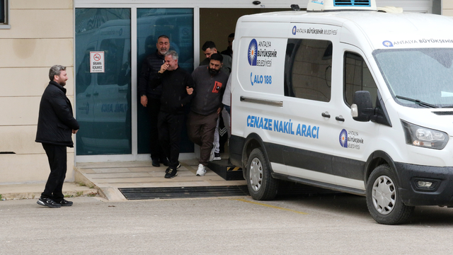 Tatil için geldiği Antalya'da boğulan Ali'nin cenazesini yakınları aldı