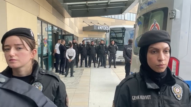 Mustafa Bozbey'in de aralarında bulunduğu 57 şüpheli adliyeye sevk edildi (2)