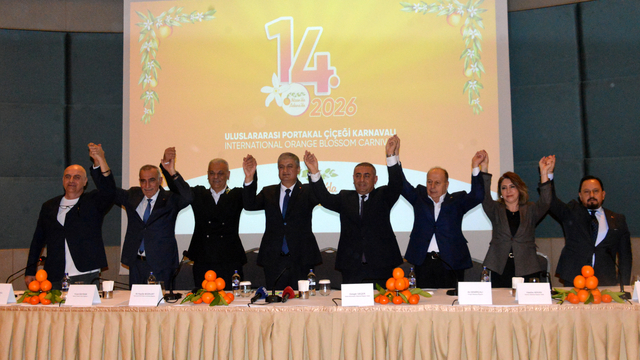 Uluslararası Portakal Çiçeği Karnavalı'nda stantlar, 8 Nisan'a kadar açık kalacak