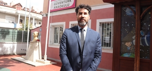 Kameradan gördü, hayat kurtarmaya böyle koştu
Kahraman okul müdürü nefes bo...