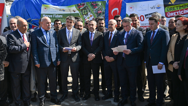 Van'da çiftçilere 4 yılda 4 milyon 552 bin meyve fidanı dağıtıldı