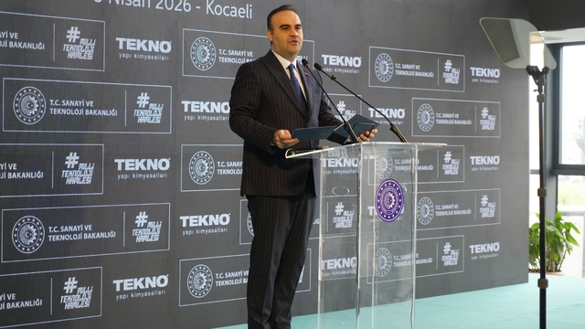 Bakan Kacır: "Kimya sektöründe 935 milyar liralık yatırımın önünü açtık"
