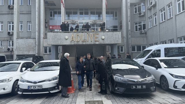 Zonguldak'ta boşanma aşamasındaki eşini ve kayınvalidesini öldüren sanık hakim karşısına çıktı