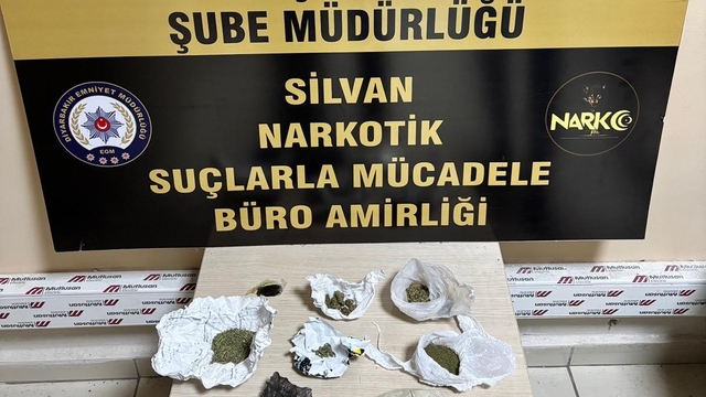 Diyarbakır'da uyuşturucu tacirlerine darbe