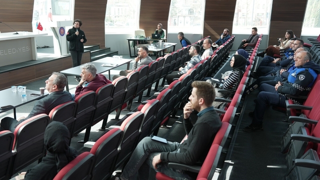 Başiskele Belediyesi personeline KBRN ve sivil savunma eğitimi verildi