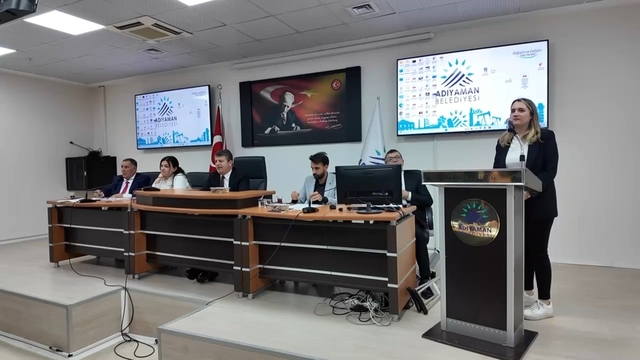 Adıyaman Belediye Meclisinde 'Kadın' gündemi