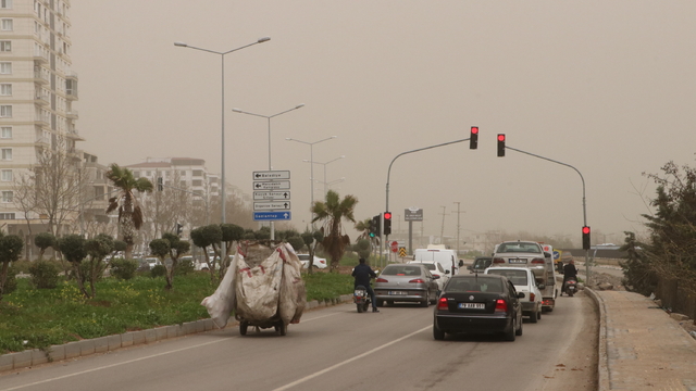 Kilis'te toz taşınımı etkili oluyor
