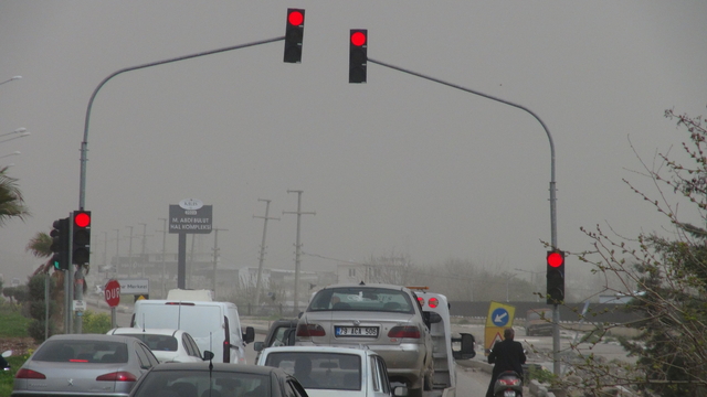 Kilis'te toz taşınımı etkili oldu