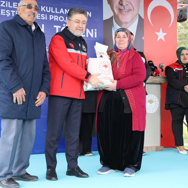 Tarım ve Orman Bakanı Yumaklı: "117 ülkeye memleketin tohumlar ihraç edildi...