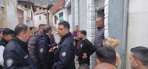 Eski eşinin birlikte yaşadığı ileri sürülen kişi tarafından bıçaklandı