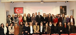 Kadın belediye başkanları Manisa'da buluştu