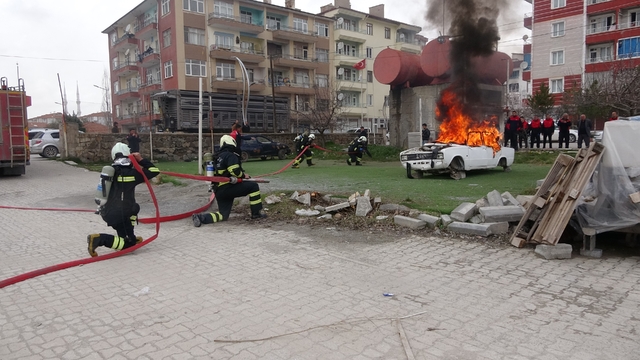 Sorgun itfaiyesi yangın tatbikatında tam not aldı