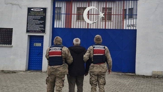 Erzurum'da jandarma ekipleri bir ayda 106 aranan şahsı yakaladı