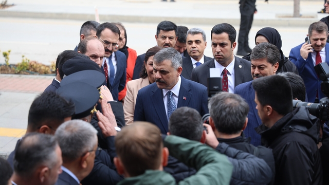 İçişleri Bakanı Çiftçi: "Herkes endişe içerisindeyken bizim öyle bir tasamız yok, başımızda bir dünya lideri var"
"İslam ümmetinin başı Cumhurbaşkanımız"