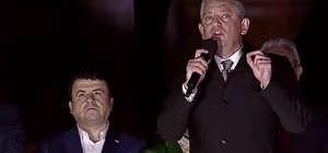 Özgür Özel: Bozbey, Aydın’daki sözde topuklu, topuklayan efe gibi AK Parti’ye sığınmadığı için gözaltında