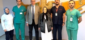 Kayseri'de 72 yaşındaki hastanın kalça çevresinden 3,7 kiloluk tümör çıkarıldı