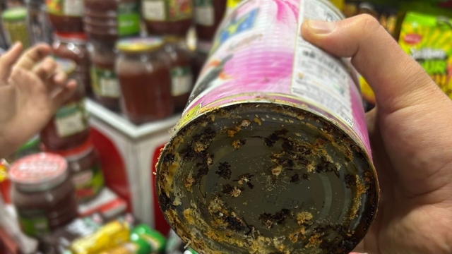 CİMER şikayeti sonrası zabıta baskını: Markette 4 kamyonet dolusu ürüne el konuldu