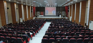 "Akif'in Diliyle Çanakkale" konulu konferans düzenlendi