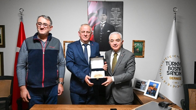 Kırklareli Valisi Turan'dan Türkiye Bosna Sancak Derneği Kırklareli Şube Başkanlığına ziyaret