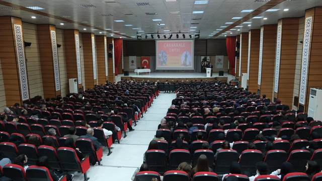 "Akif'in Diliyle Çanakkale" konulu konferans düzenlendi