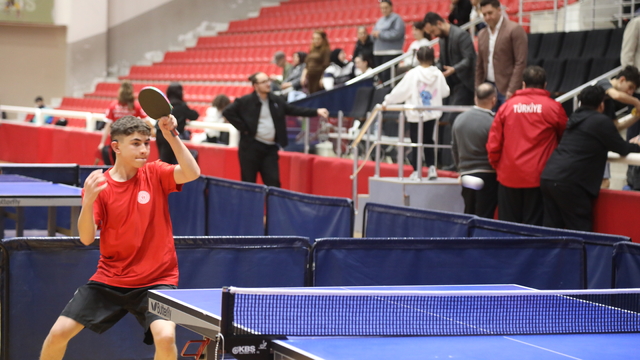 İşitme Engelliler Masa Tenisi Türkiye Şampiyonası, Samsun'da başladı