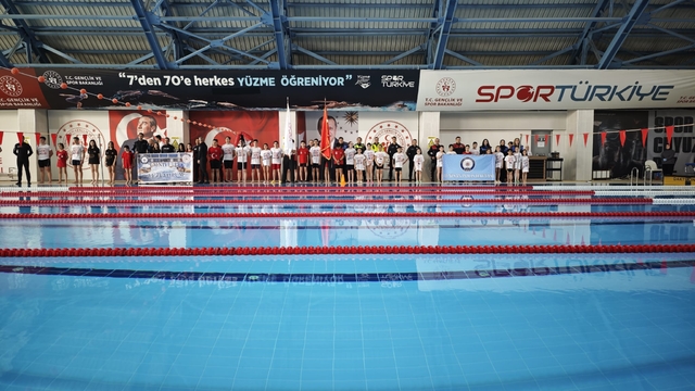 Sinop'ta "Emniyetle Yüzüyorum Projesi" hayata geçirildi