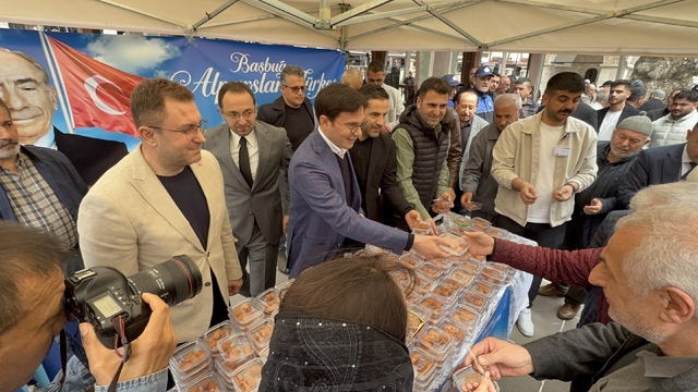 Tokat Belediyesi Türkeş'i dualarla yad etti