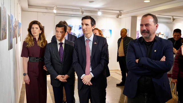 Marmaris'te "Kırmızı Bank" uygulamasıyla kadına yönelik şiddete dikkat çekildi